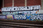Mile-End Warehouse - Stare graffiti